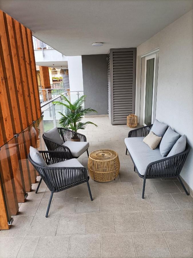 Lake Dream Apartment With Pool In บาร์โดลิโน ภายนอก รูปภาพ