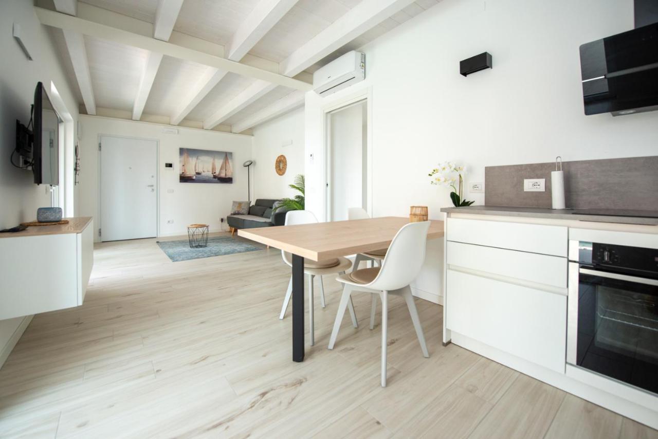 Lake Dream Apartment With Pool In บาร์โดลิโน ภายนอก รูปภาพ
