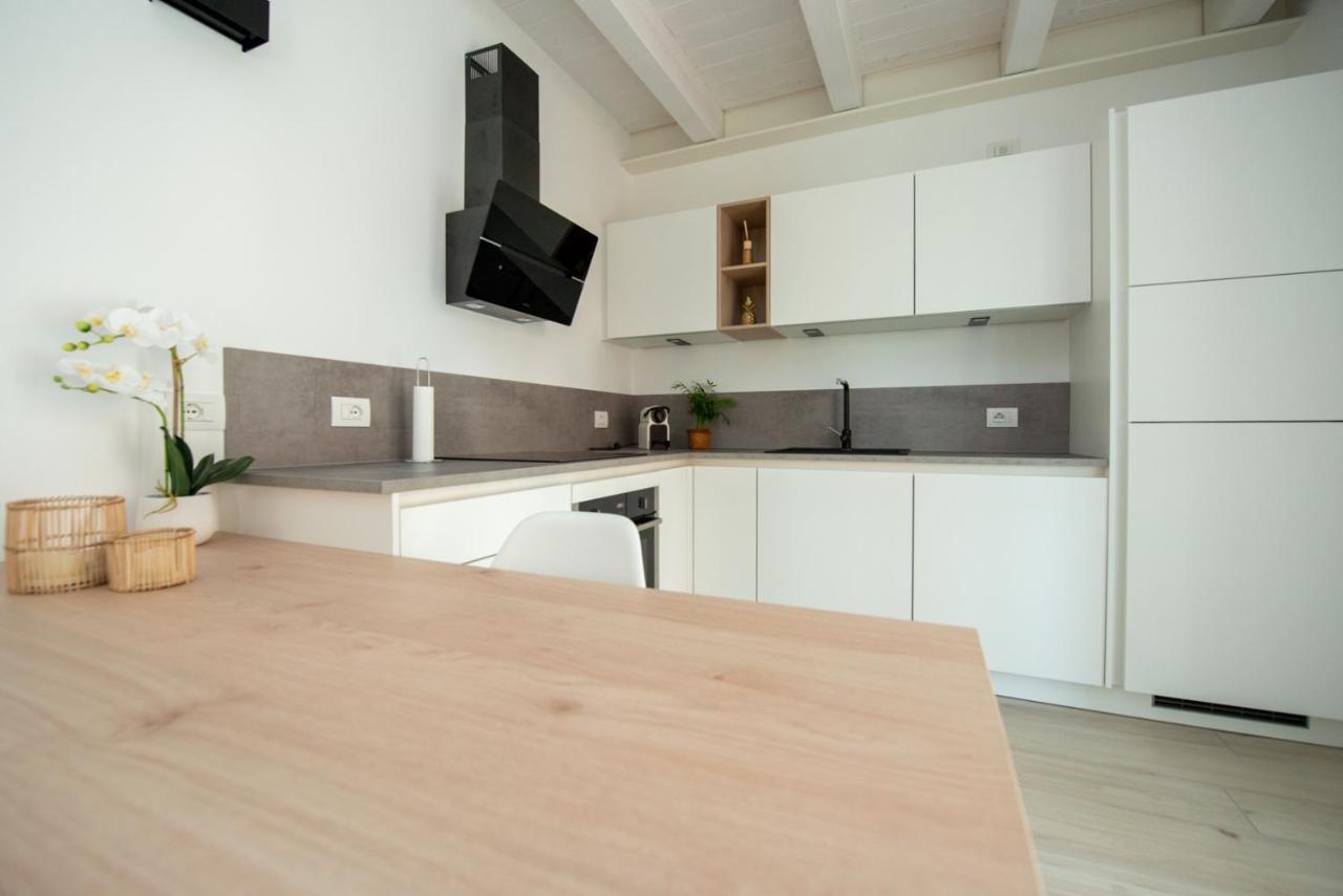 Lake Dream Apartment With Pool In บาร์โดลิโน ภายนอก รูปภาพ