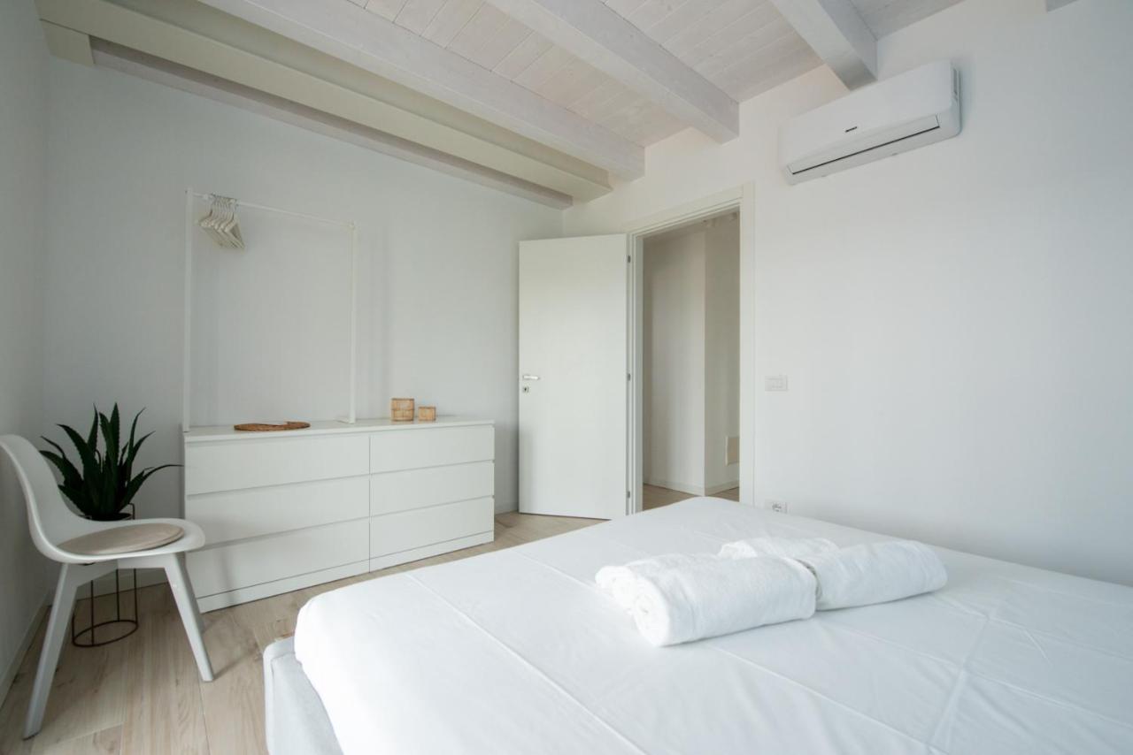 Lake Dream Apartment With Pool In บาร์โดลิโน ภายนอก รูปภาพ